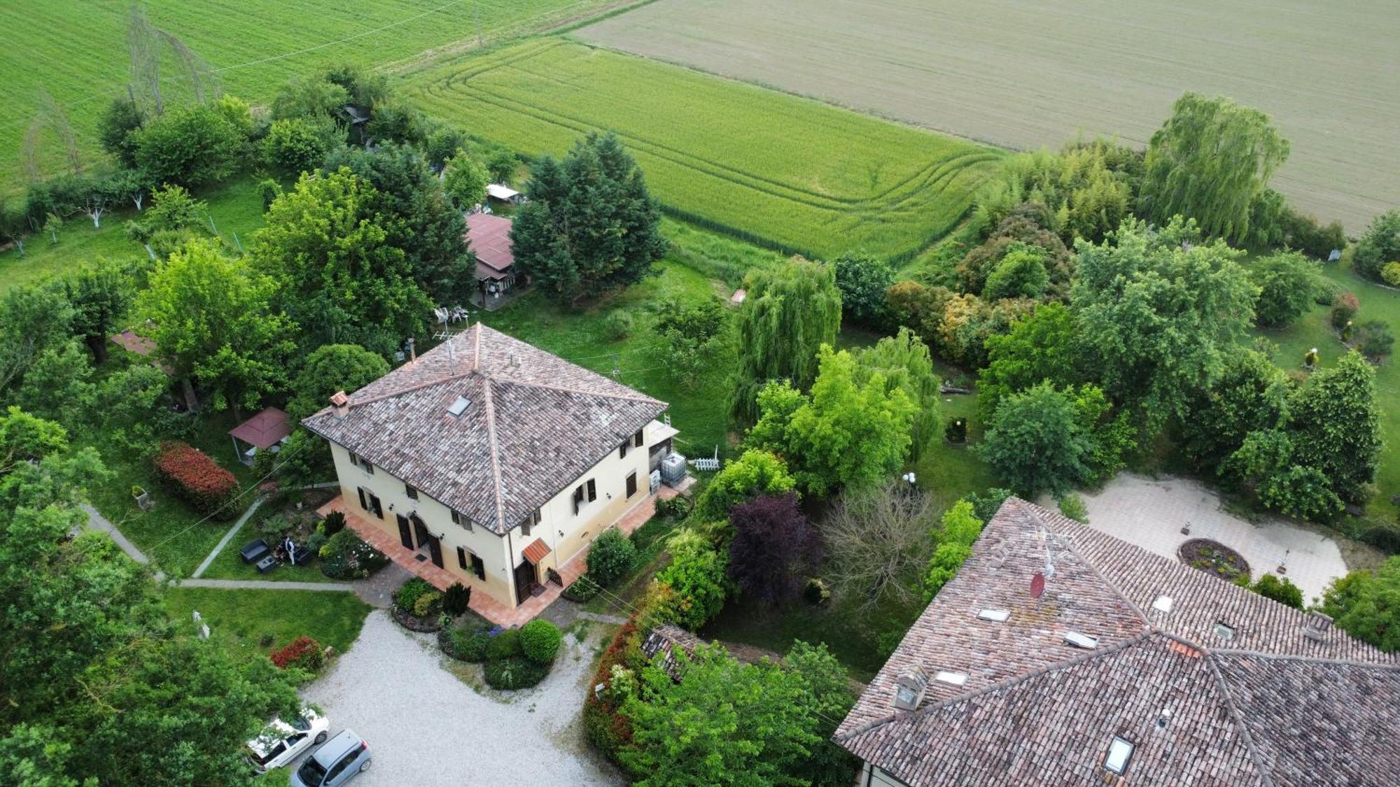 Bed and Breakfast Casale la Decima Budrio  Exterior foto